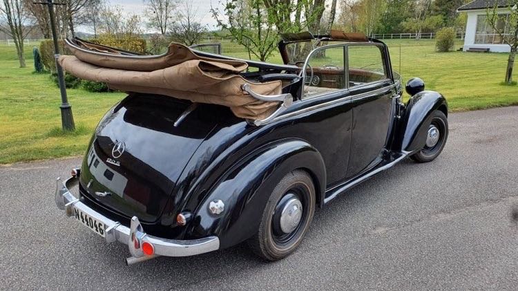 Mercedes 170S Cabriolet snett bak höger